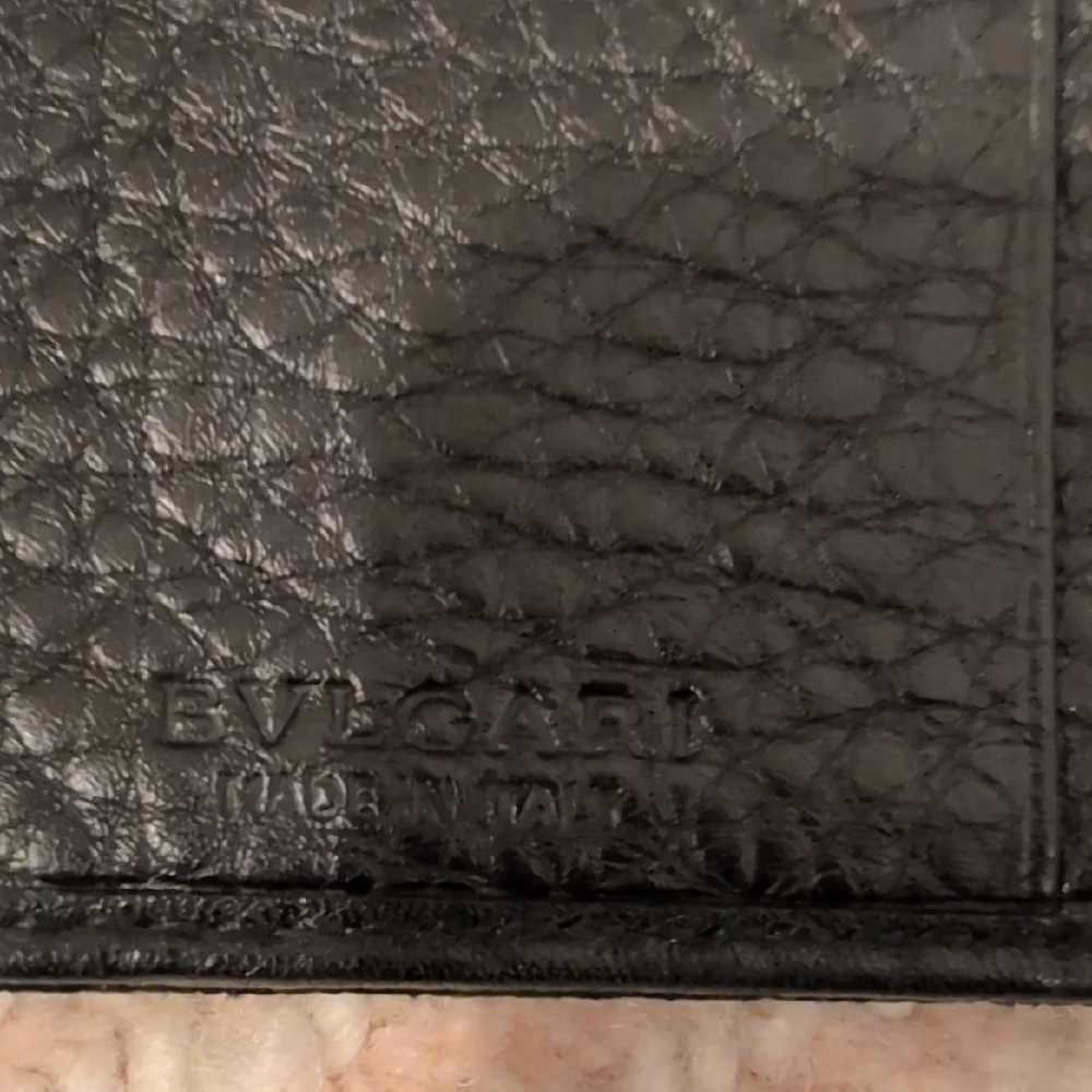 Bvlgari Black Leather Wallet - Picture 4 of 12
